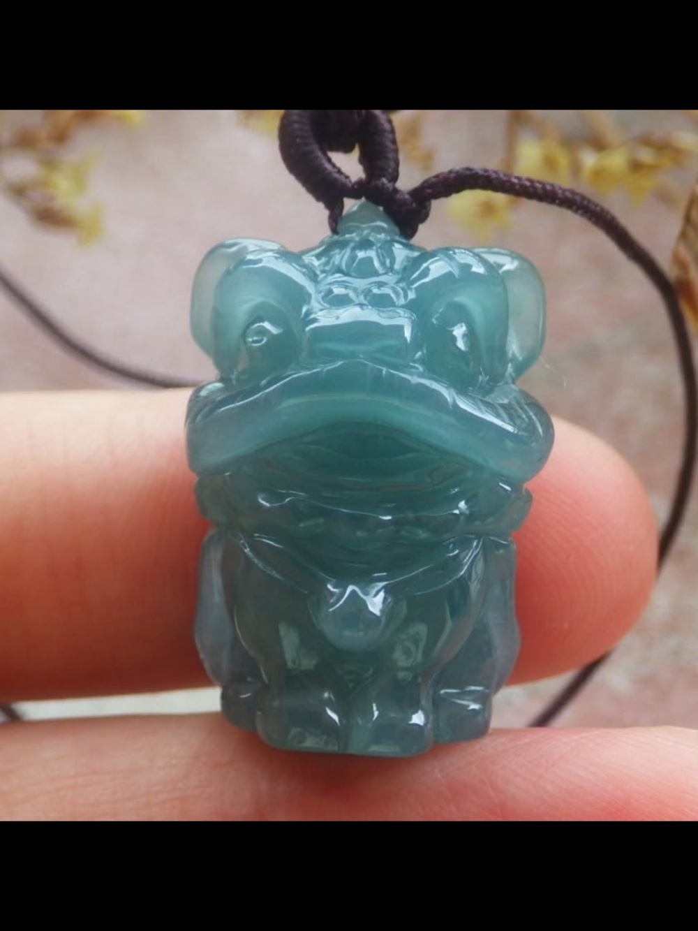 Certificate jadeite Jade power exquisite green dragon wealth lion dance pendant